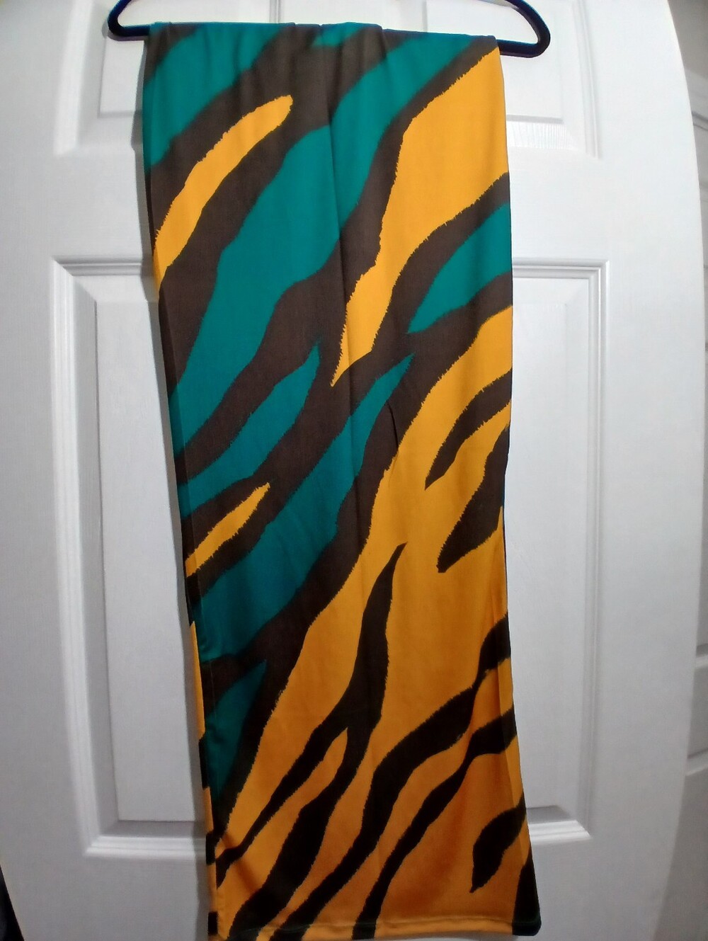 Fashion Nova Teal, Mustard & Brown Abstract Print Maxi Skirt Set - Picture 5 of 7